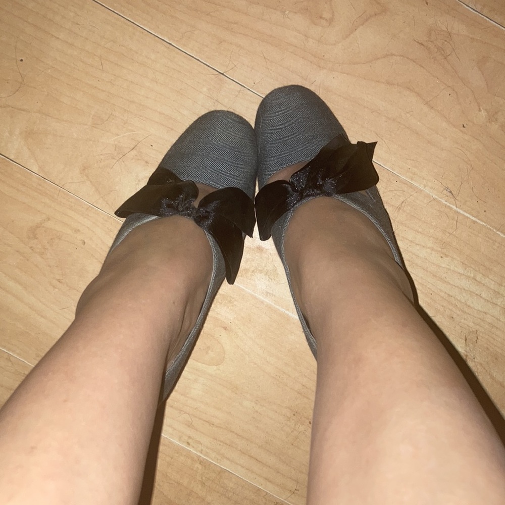 Vtg Ann Marino heels w bows